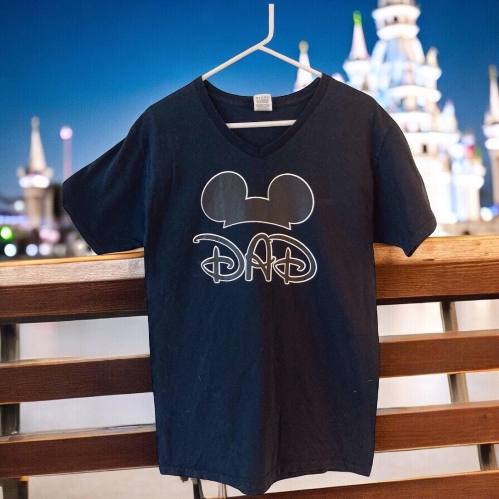 DISNEY  Dad Mickey Tee - Black - Size M  Men’s